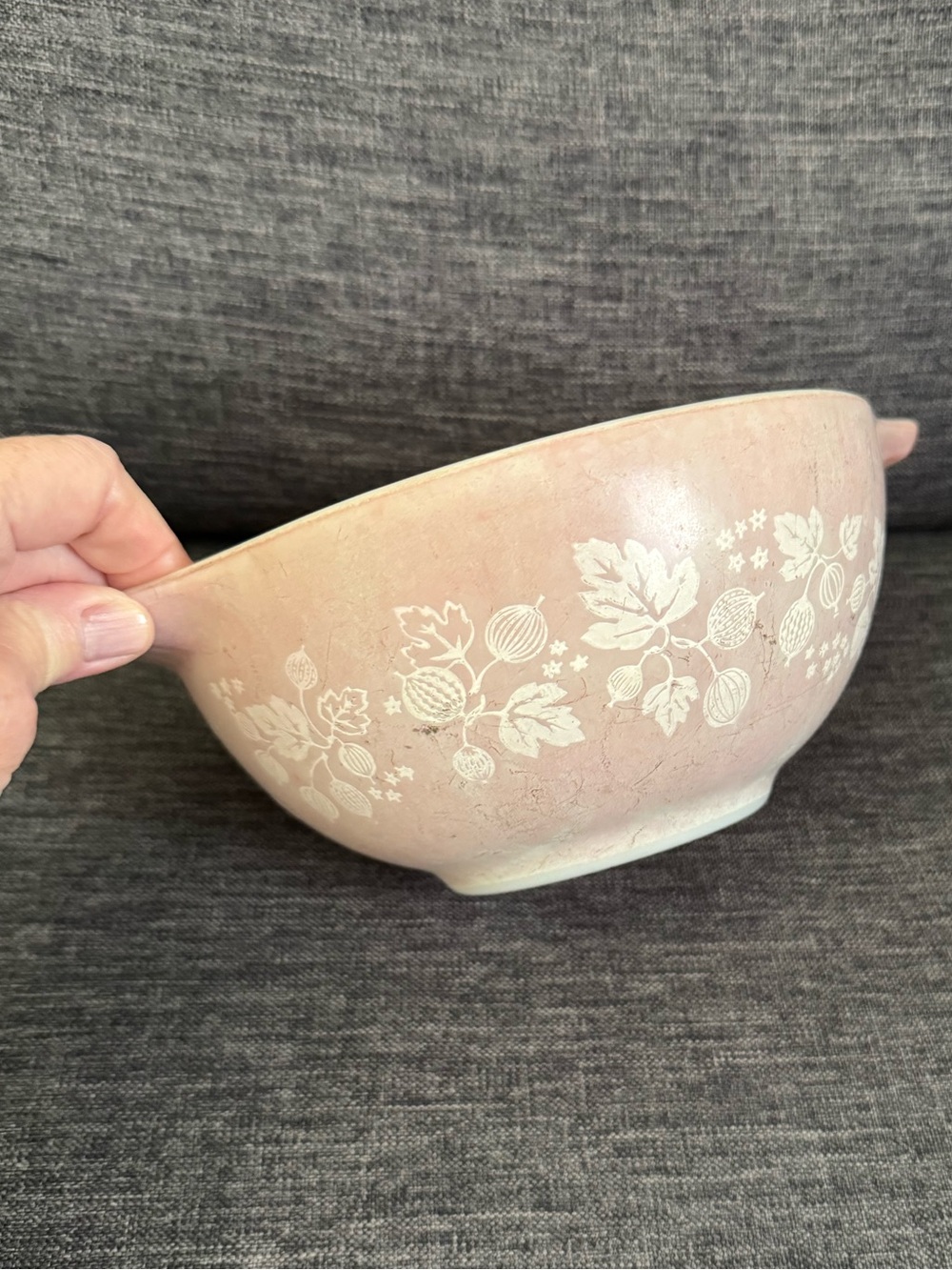 Vintage Pyrex Pink Gooseberry Cinderella Mixing Bowl #442 - 1.5 QT